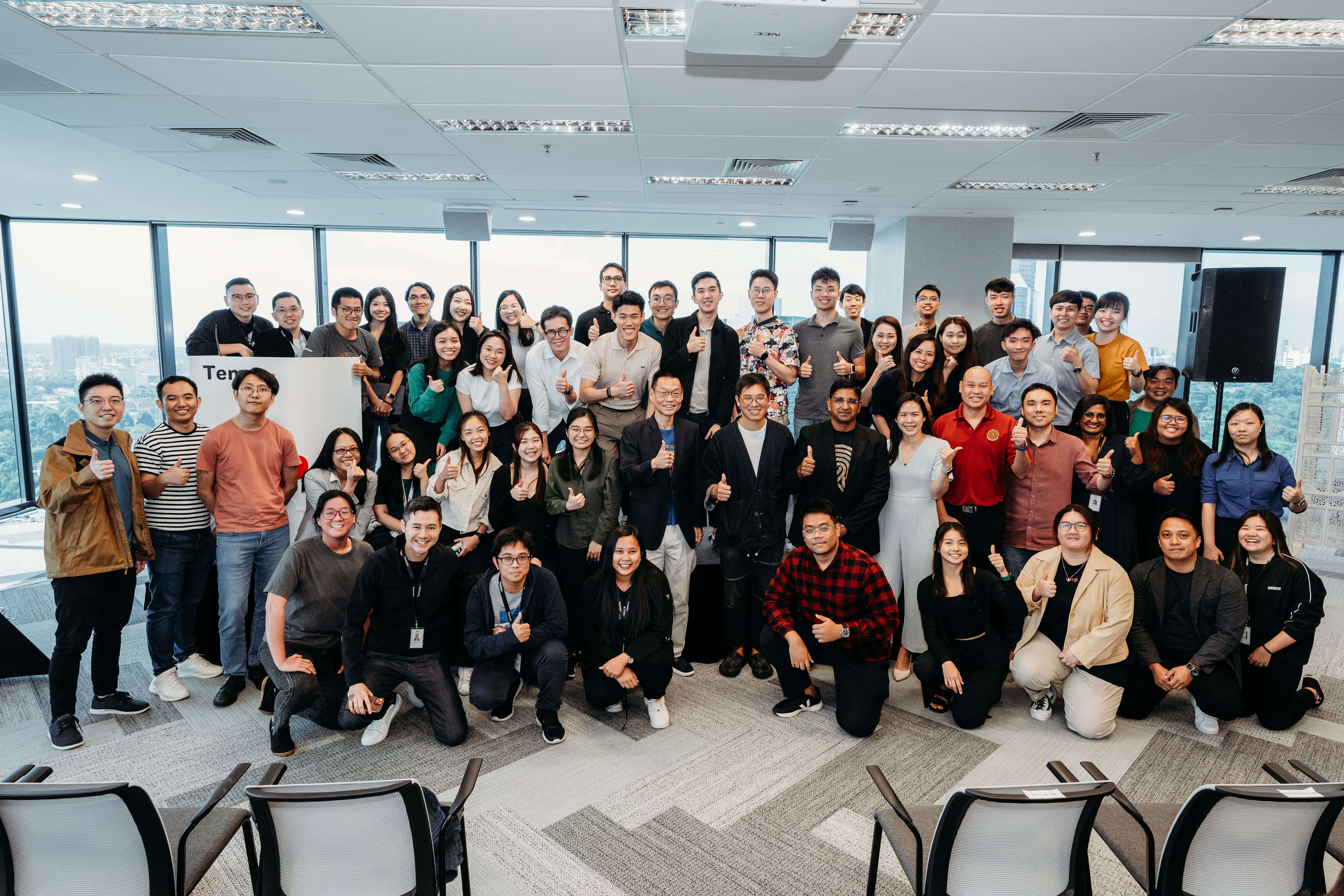 Photo Captions: Temus welcomed 18 Graduates (Transformers) to their Low-Code practice at the company’s 2nd Step It Up Graduation in July 2023, with Guest of Honour, Mr. Chng Kai Fong, Permanent Secretary (Development), Smart Nation and Digital Government Group.