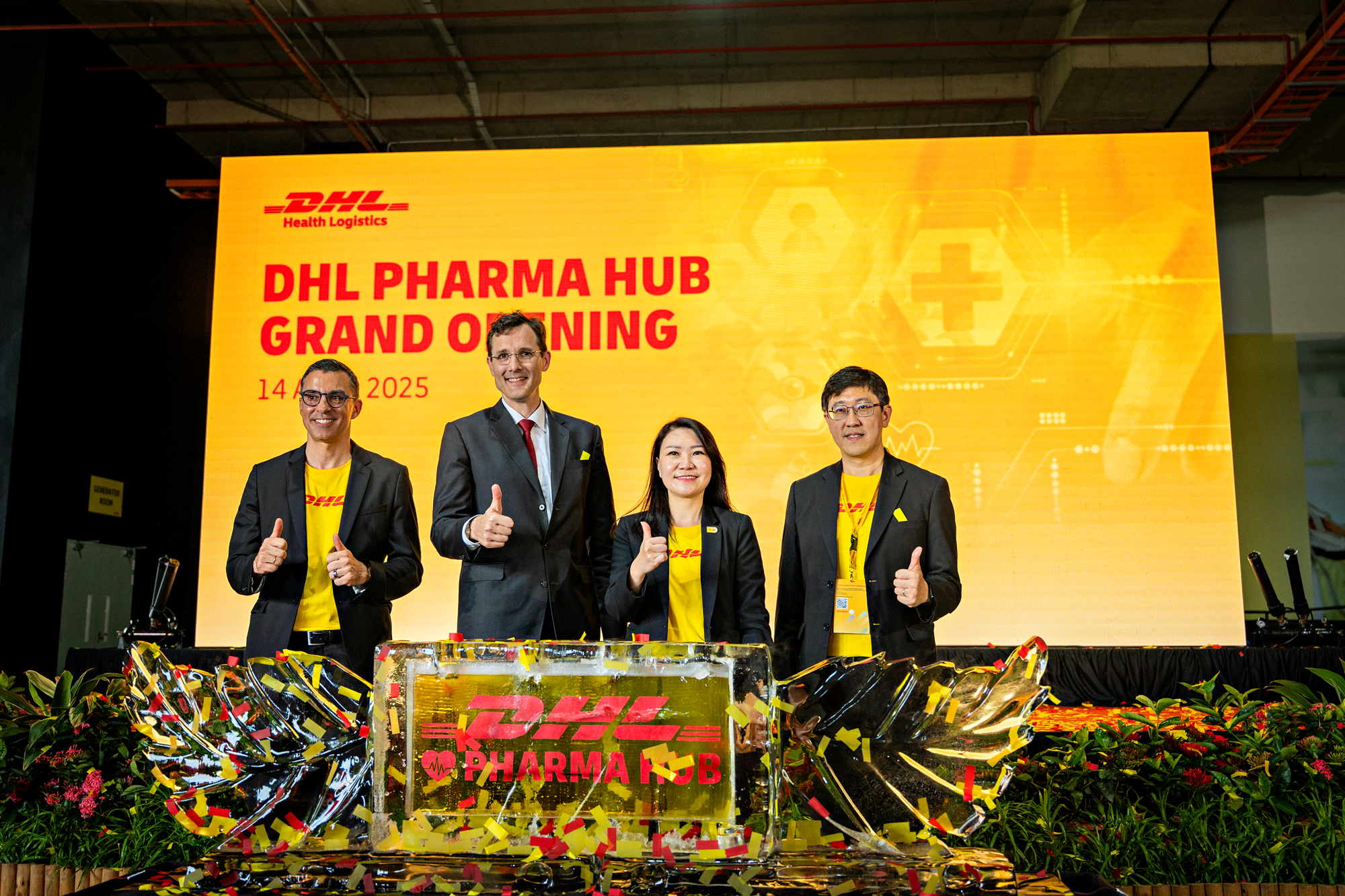 From left to right: Javier Bilbao (CEO, DHL Supply Chain APAC), Tobias Meyer (CEO, DHL Group), Eunis Hew (Managing Director, DHL Supply Chain Singapore), and Edwin Wong (CEO, DHL Supply Chain Southeast Asia)