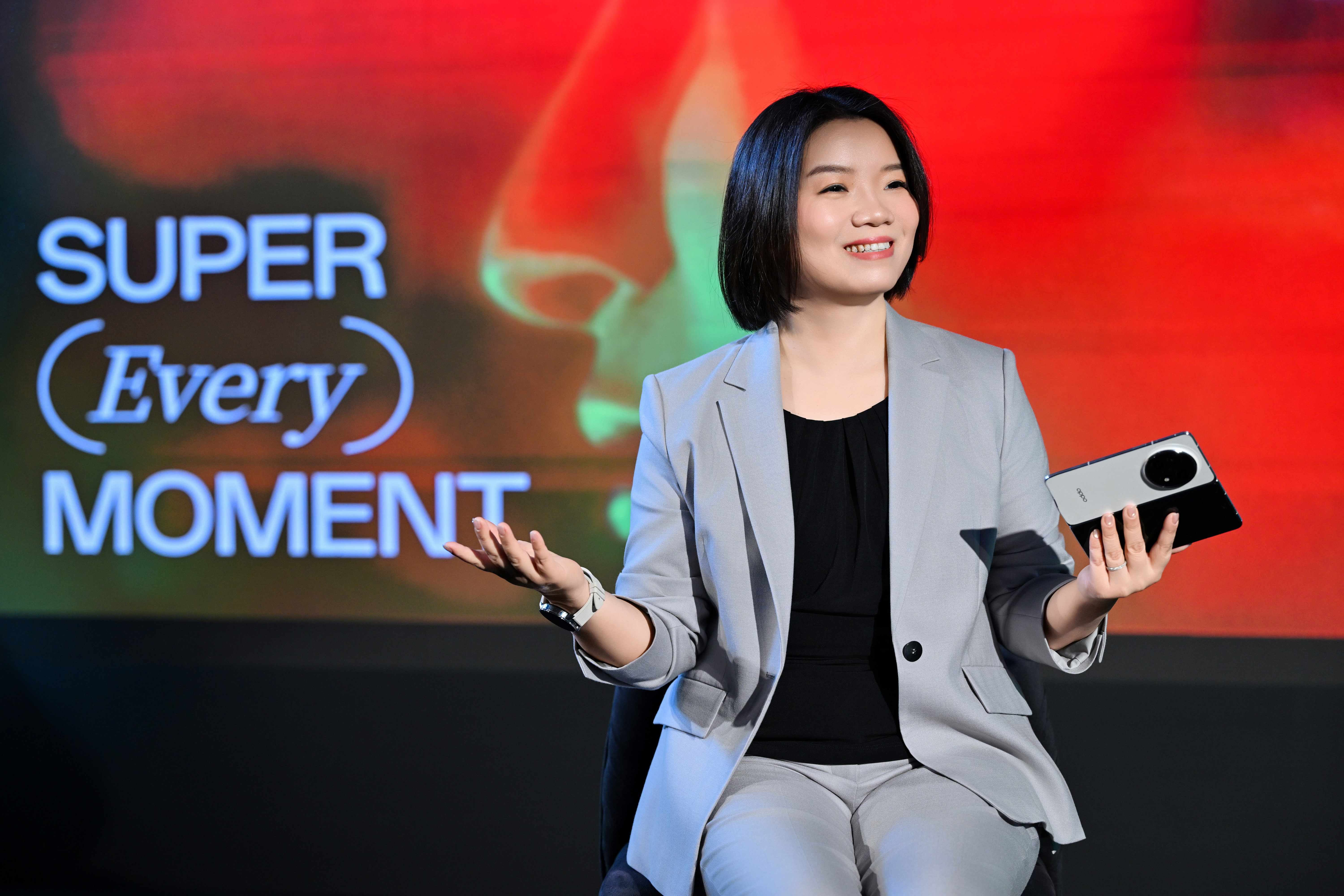Ling Liu shares insights during the panel discussion.