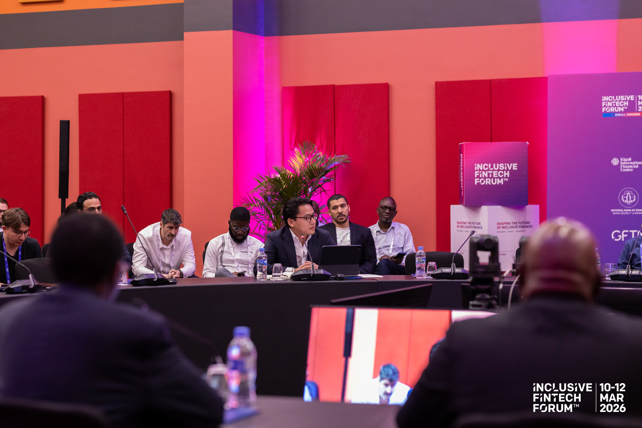 XTransfer’s CSO, Neil Ni, speaks at the Remittances Roundtable at the Inclusive FinTech Forum 2026 in Rwanda.