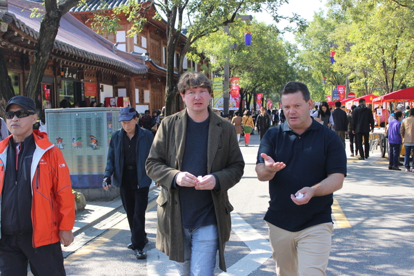 Gary Mehigan joins the Jeonju Bibimbap Festival Copyright: Chef's Ink 